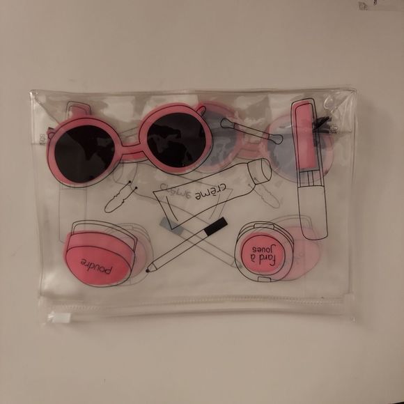 Kawaii Clear Makeup Bag - Picture 3 of 5